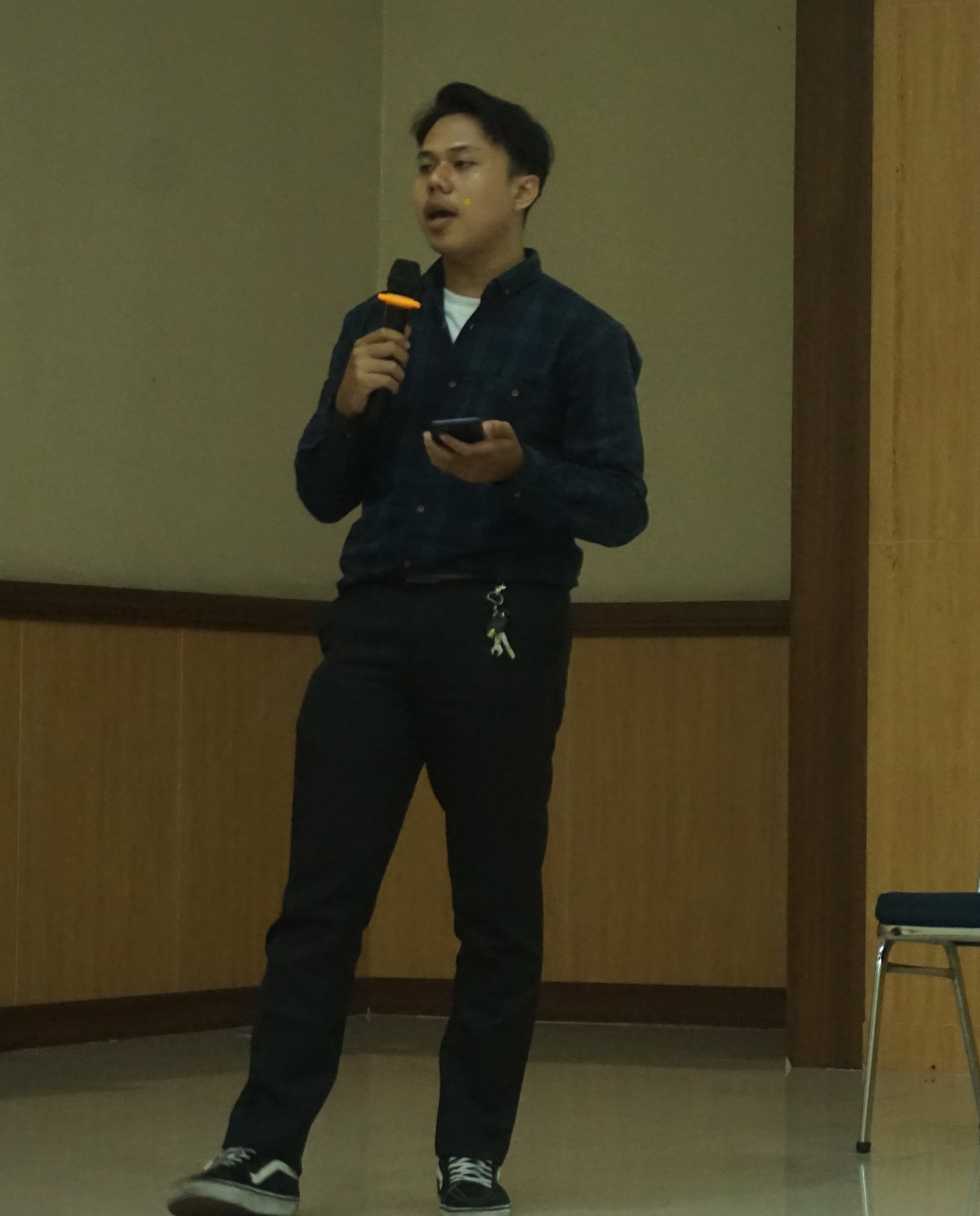 Nalendra hosting an event